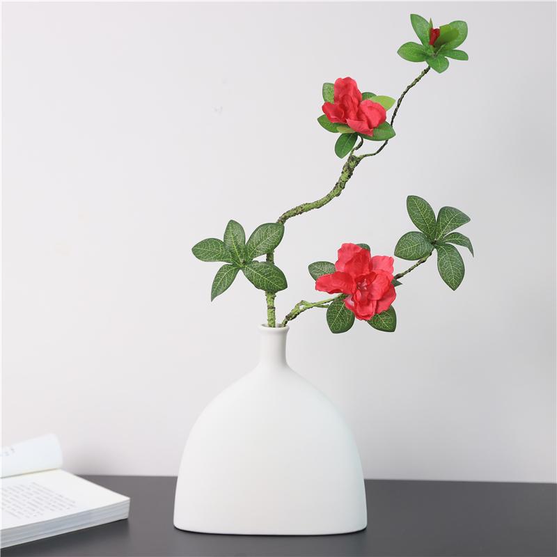 Künstliches Azaleen-Blumenarrangement: Grünpflanzen aus Kunststoff für Tischdekoration