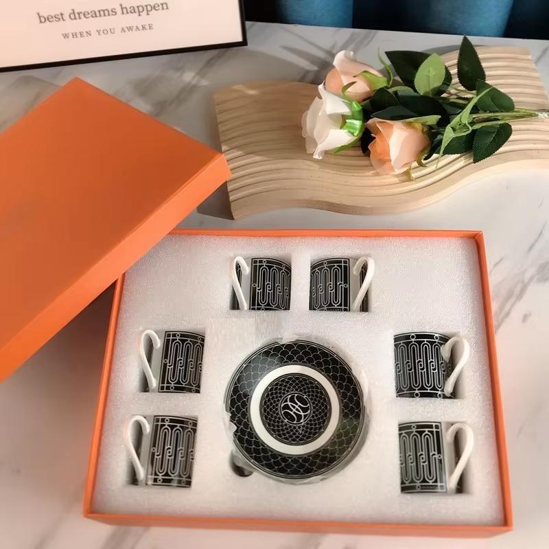 

Набор подарочных коробок из 12 штук Полосатый Точечный Керамические Чашки для Эспрессо Кофе Чашки для Чая Молока с Ручкой Кружка для Офиса Оригинальный Подарок 70ml