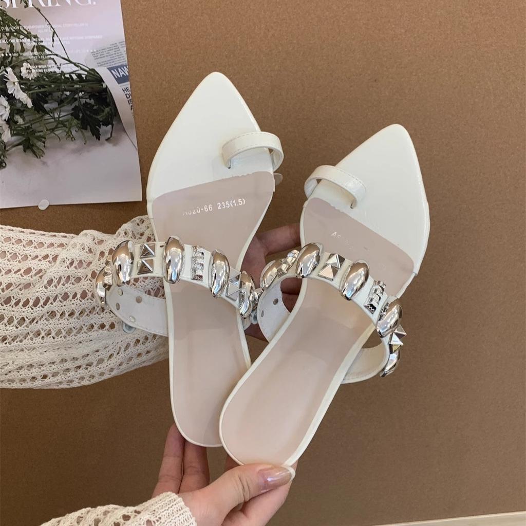 Design Sense Metal Word with Sleeve Toe Cool Slippers Women Wear Retro Pointed Word Drag