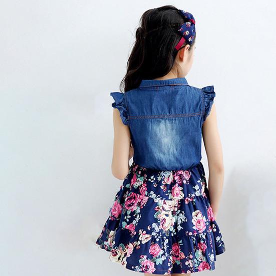 Kinderkleid, kleines Kleid mit fliegenden Ärmeln, aufgesetzter Tasche, für Kinder, Mädchen, Revers, Denim, Spleißkleid zum Ausgehen