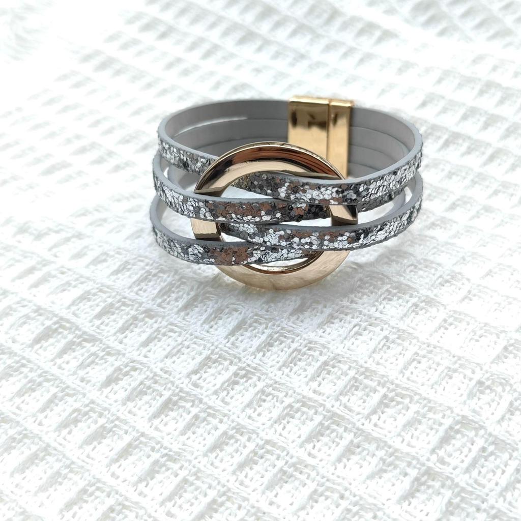Trendy Leather Cross Bracelet with Magnetic Buckle: Chic Jewelry for Women