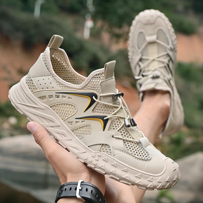 Fashion Breathable Sneakers Hollow Out Footwear New Design Running Shoes for Men Breathable Sports Shoes Light Weight Male Summer Flats