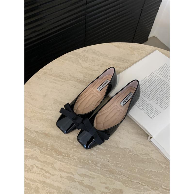 

Sheepskin version~ Grape mother has the same temperament square head bow commuting versatile light mouth single shoes women s flat ballet shoes 35