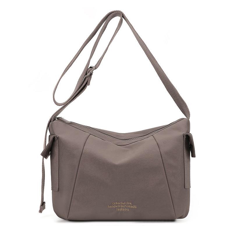 

Новая женская сумка-мессенджер большой вместимости, текстурированная сумка через плечо для通勤, простая и универсальная