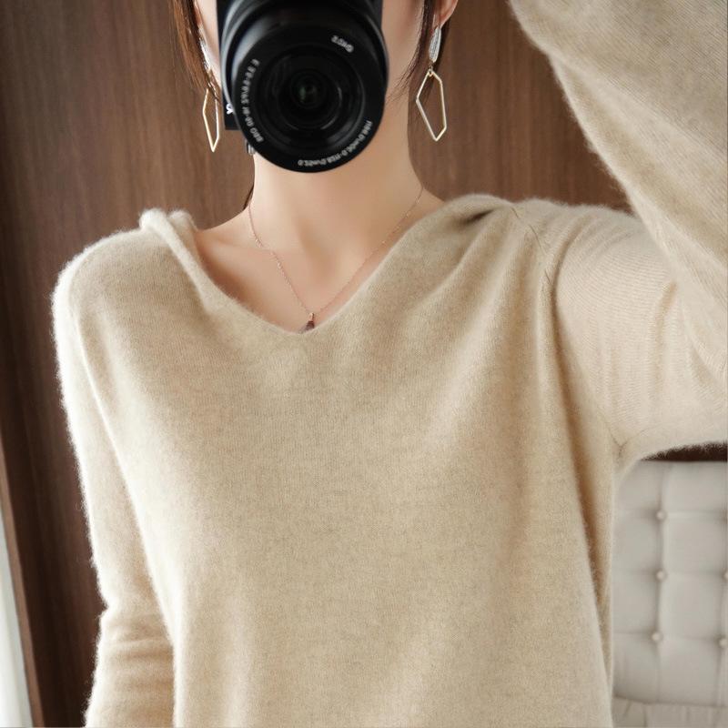2026 Women's Solid Color Pure Wool Hooded Knit Sweater – Autumn/Winter Cashmere Base Layer Hoodie.