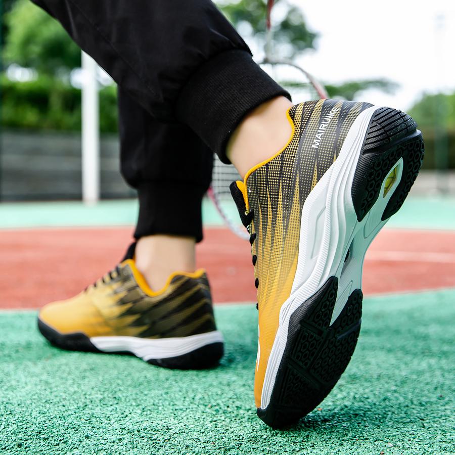 Professional Mens Badminton Shoes Professional Sports Shoes for Women Breathable Indoor Court Sneakers Competition Sports Shoes