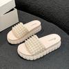 Xiaoxiangfeng Soft Bottom Thick Bottom Pearl Ins Tide 2025 Summer and Autumn New Fashion Versatile Muffin Cool Slippers Women's Wear