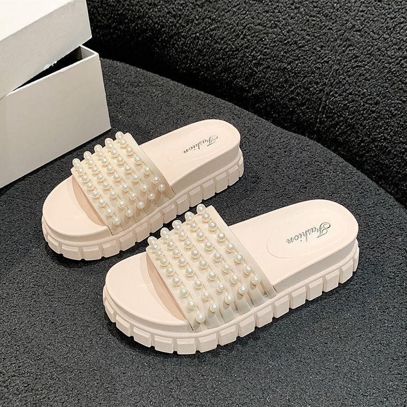 Xiaoxiangfeng Soft Bottom Thick Bottom Pearl Ins Tide 2025 Summer and Autumn New Fashion Versatile Muffin Cool Slippers Women's Wear