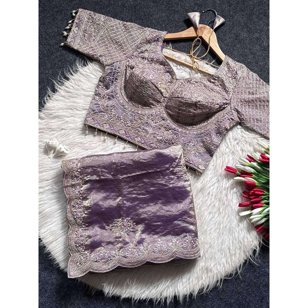 Neuer Instagram Trend Ready-to-Wear Designer-Saree mit Bluse