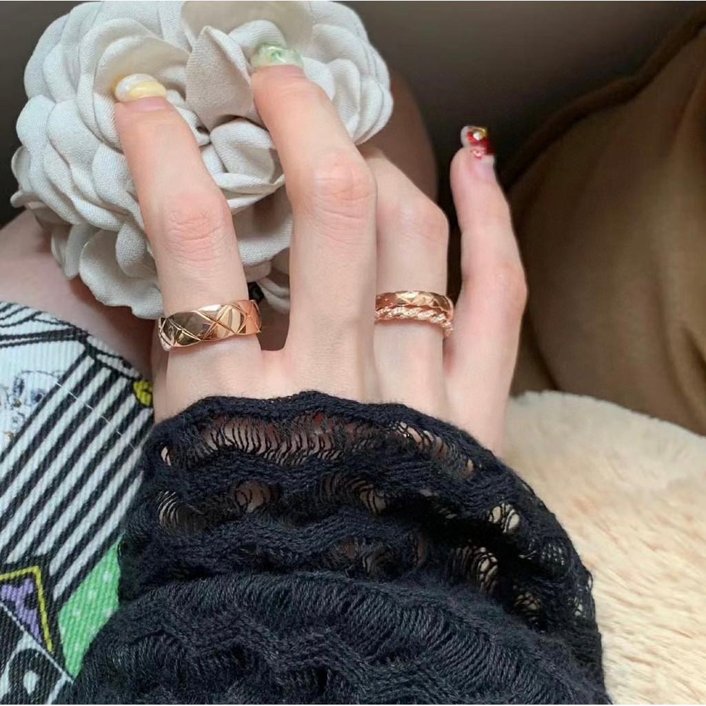 Klassisk ring med diamantmönster i guldmaterial för dagligt bruk, utsökt hantverk för män och kvinnor, Gåvor för män och kvinnor, födelsedagspresent