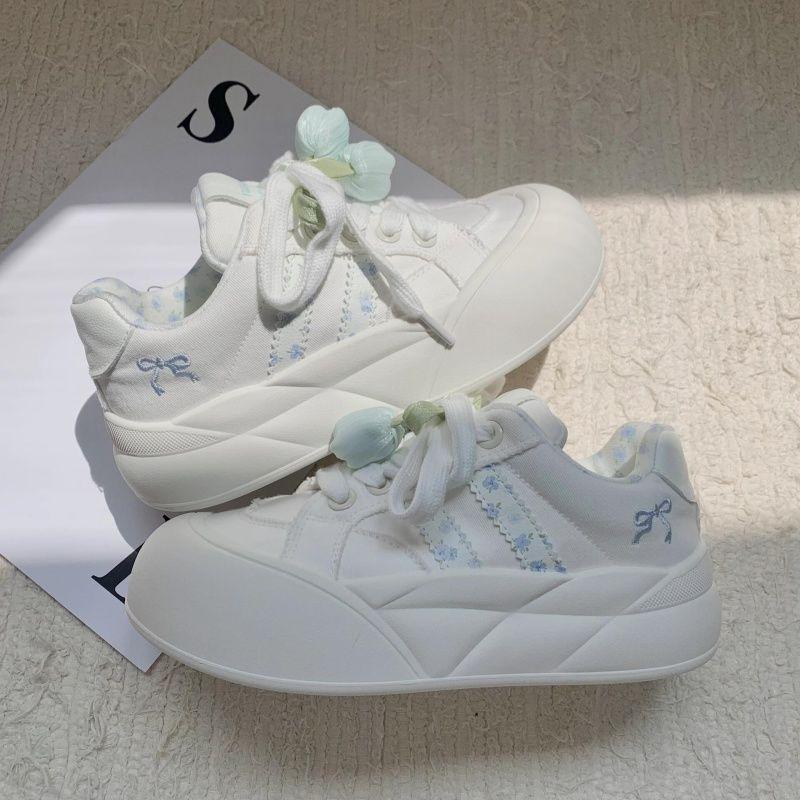 Fashion commuter round head thick sole white shoes women's spring and autumn new versatile sports and leisure board shoes