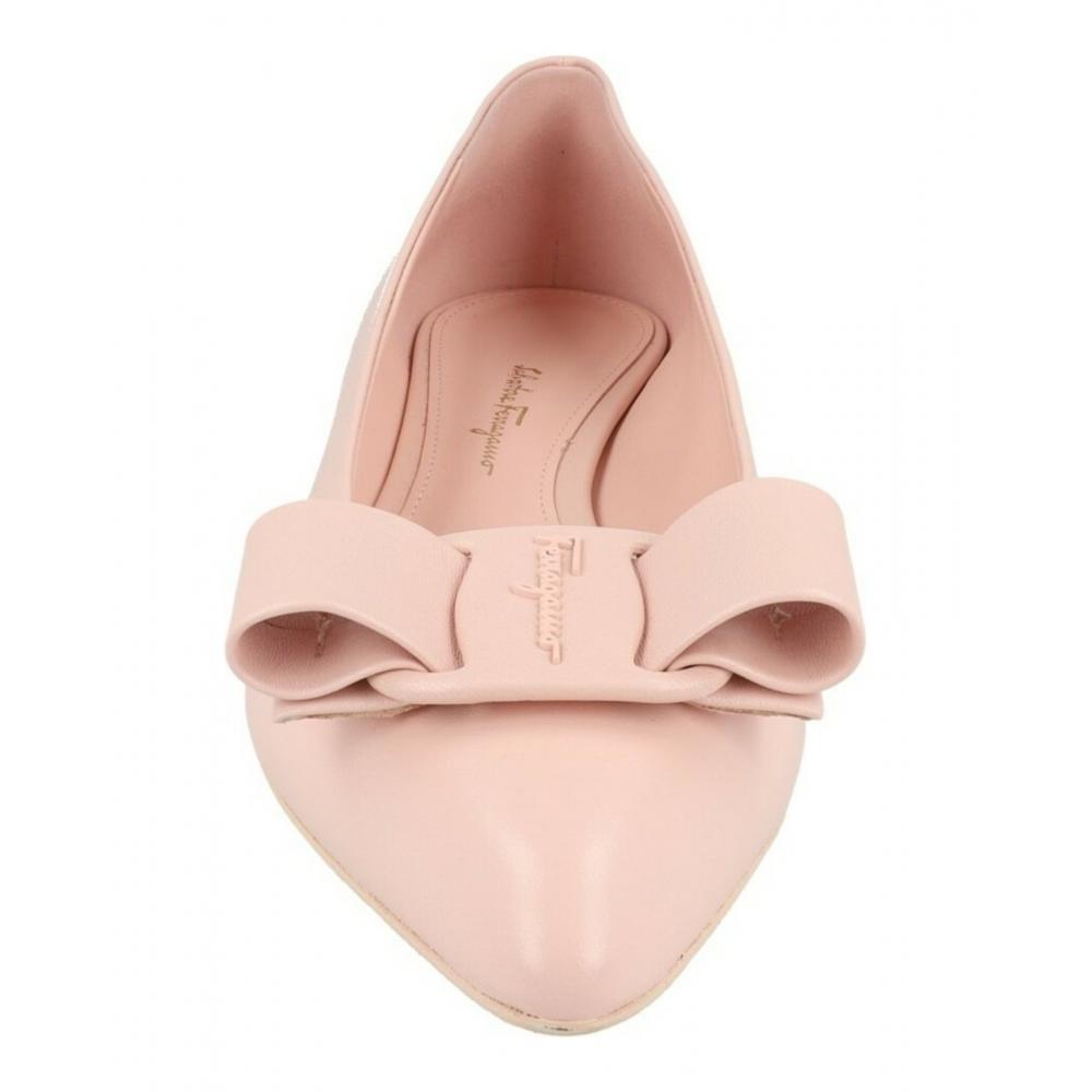 Salvatore Ferragamo Viva Bow Flats   Narrow Width Light Pink