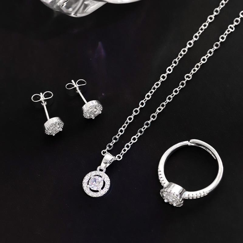 

Комплект посеребренных украшений: Медное ожерелье, кольцо и серьги с цирконом — идеально для романтических пар