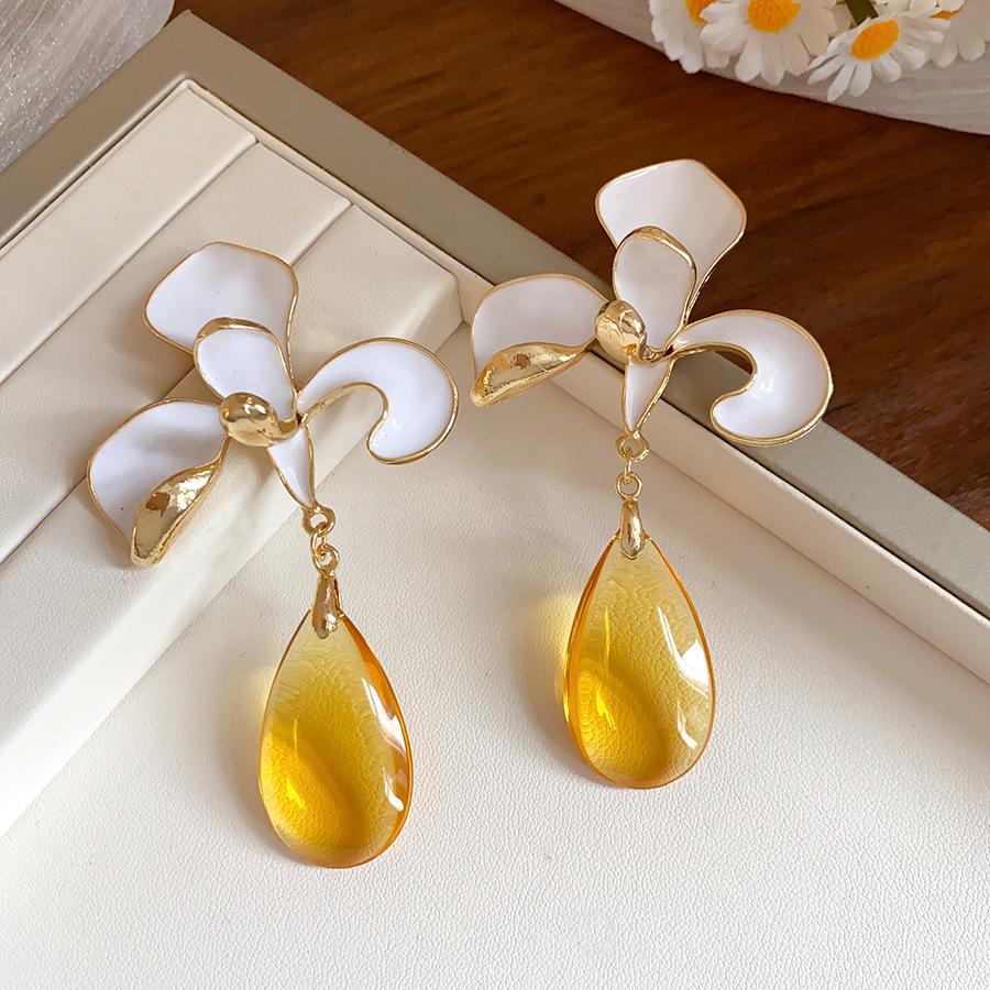 Silver needle dripping oil flower water dripping fringed earrings retro sweet delicate earrings court style earrings light luxury high sense
