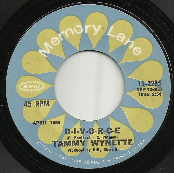 

7inch Record TAMMY WYNETTE - D-i-v-o-r-c-e 152285 EPIC US Country/Folk Used
