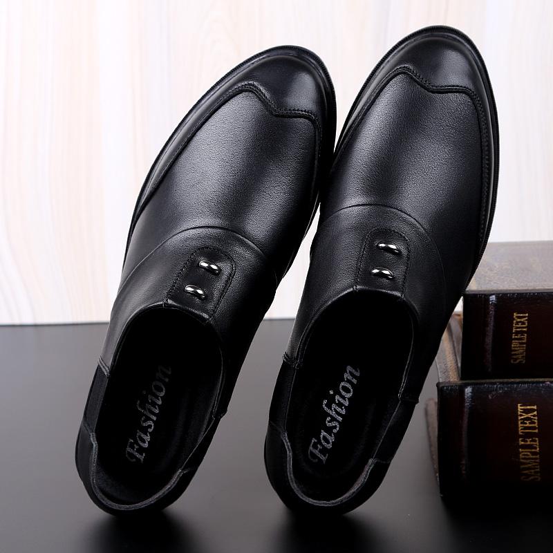 Fashion Luxury Formal Dress Footwear Genuine Leather Mens Oxfords Shoes New Arrival Male Loafers Moccasins Slip on Casual Business Shoes