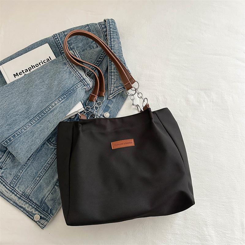 Large-capacity Summer Big Bag Women's 2025 New Foreign-style Shoulder Bag Fashionable Niche Beautiful Commuter Tote Bag
