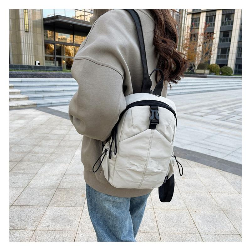 Women's Backpack, Light and Large Capacity, Suitable for Outdoor Travel.