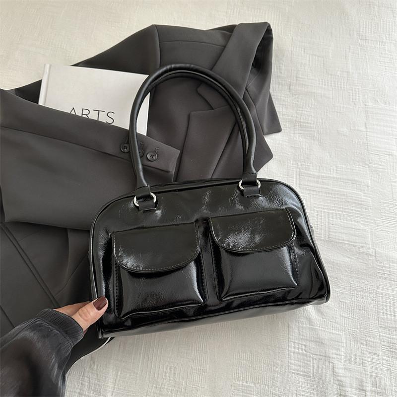 Stylish And Elegant Small Square Handheld And Shoulder Bag For Daily Use 2024