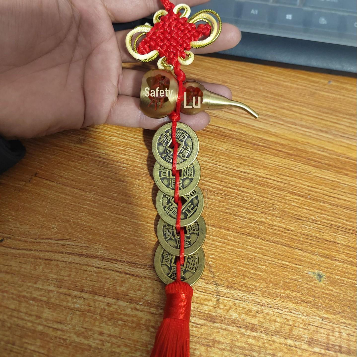 

Подвеска из чистой меди «Пять императорских монет и тыква Багуа» для удачи, здоровья и благословения фэн-шуй (7см) 2.5cm Copper Coin