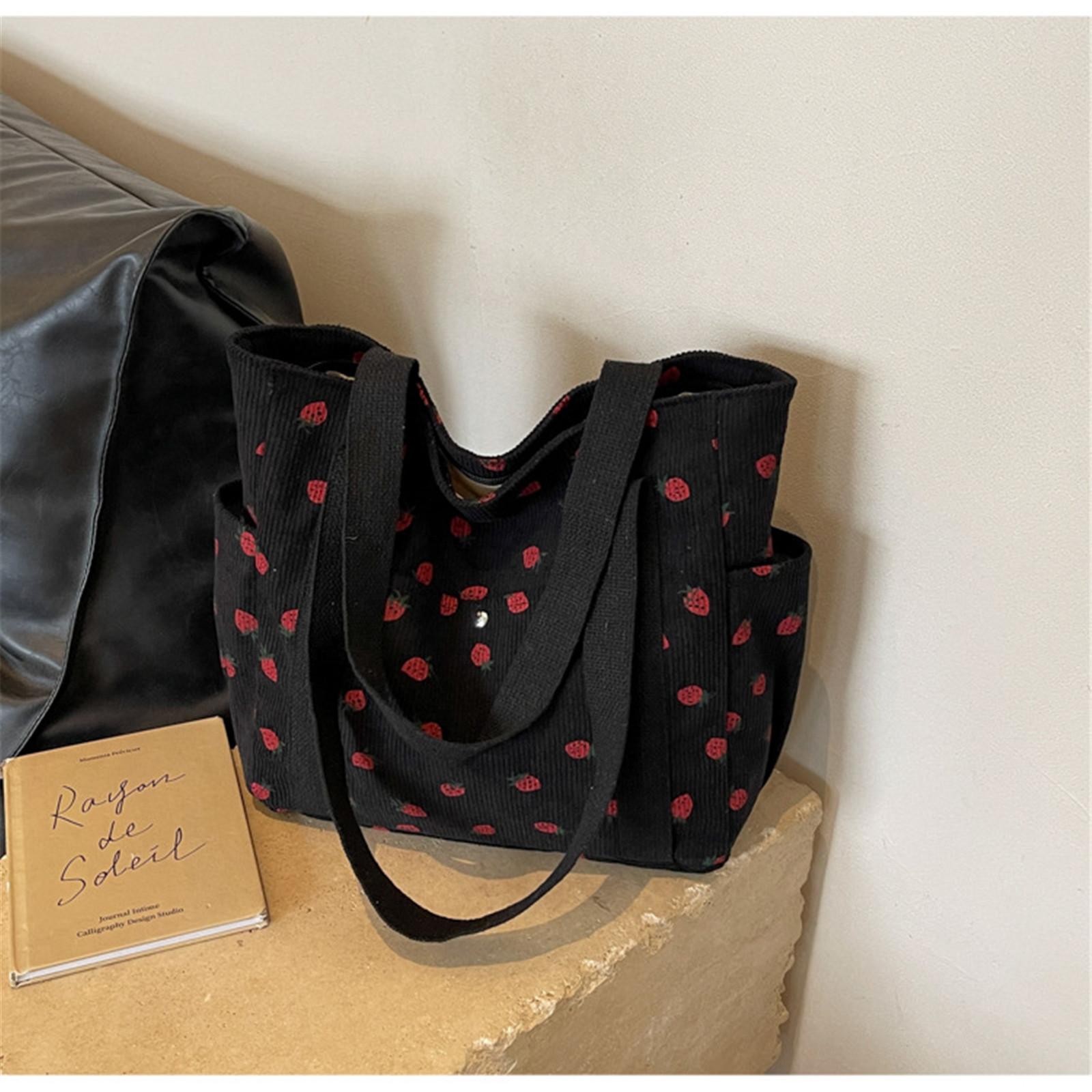 

Fresh Sweet Girl Handbag Fashionable High-End Printed Shoulder Bag Leisure Shopping Commuter Ladies Underarm Bag чёрный