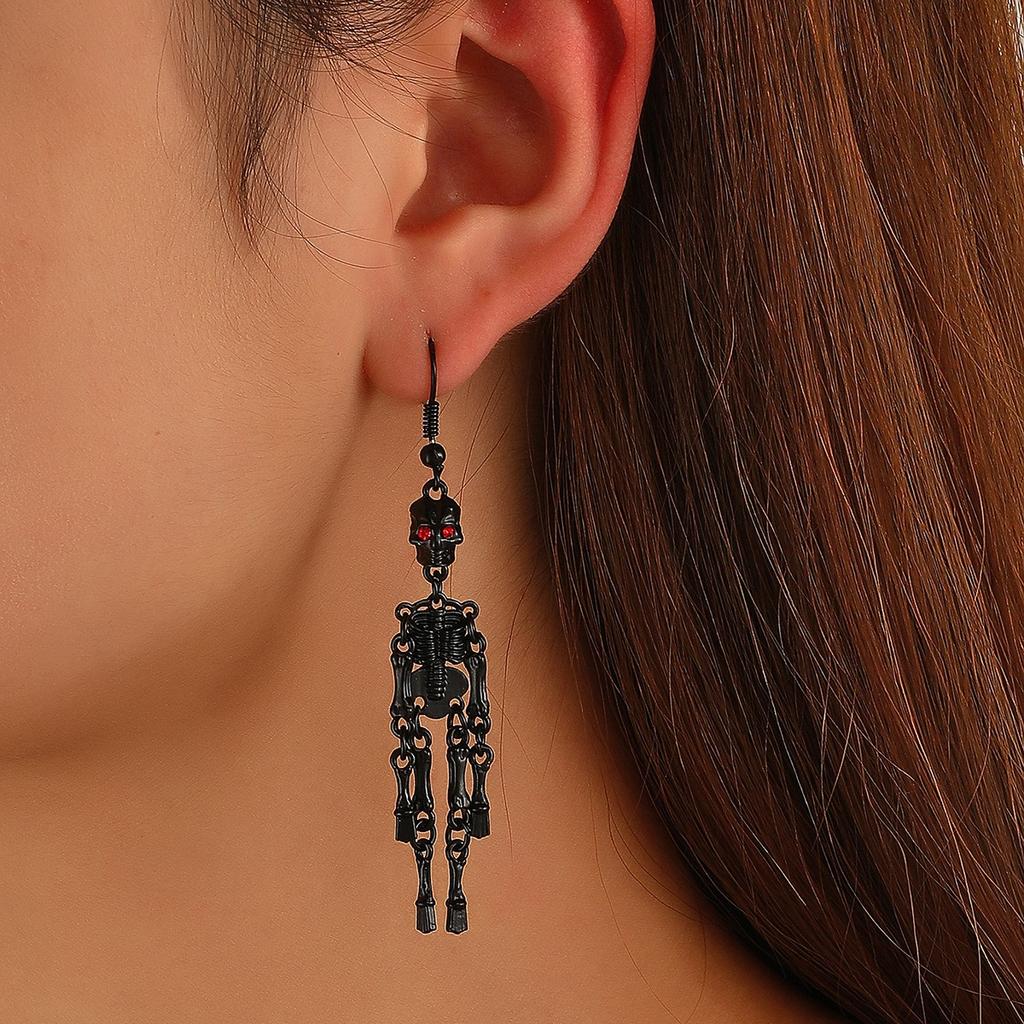 Ganzkörper Skelett Rotes Auge Hängende Ohrringe Gothic Halloween Thema Lange Quaste Ohrschmuck für Damen Party Street Punk Passender Schmuck