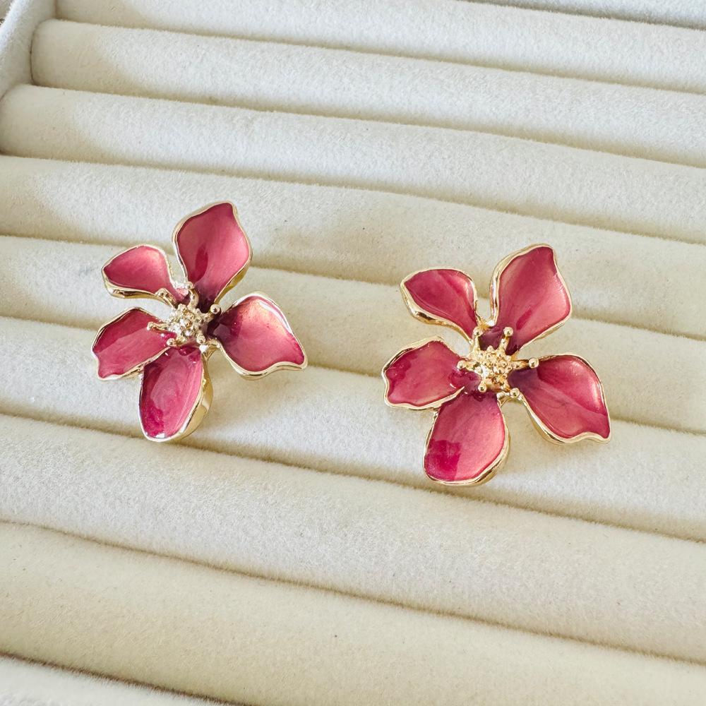 Chinese Style 2024 Drip Glaze Flower Petal Stud Earrings - Exaggerated Niche Design for Luxurious Elegance