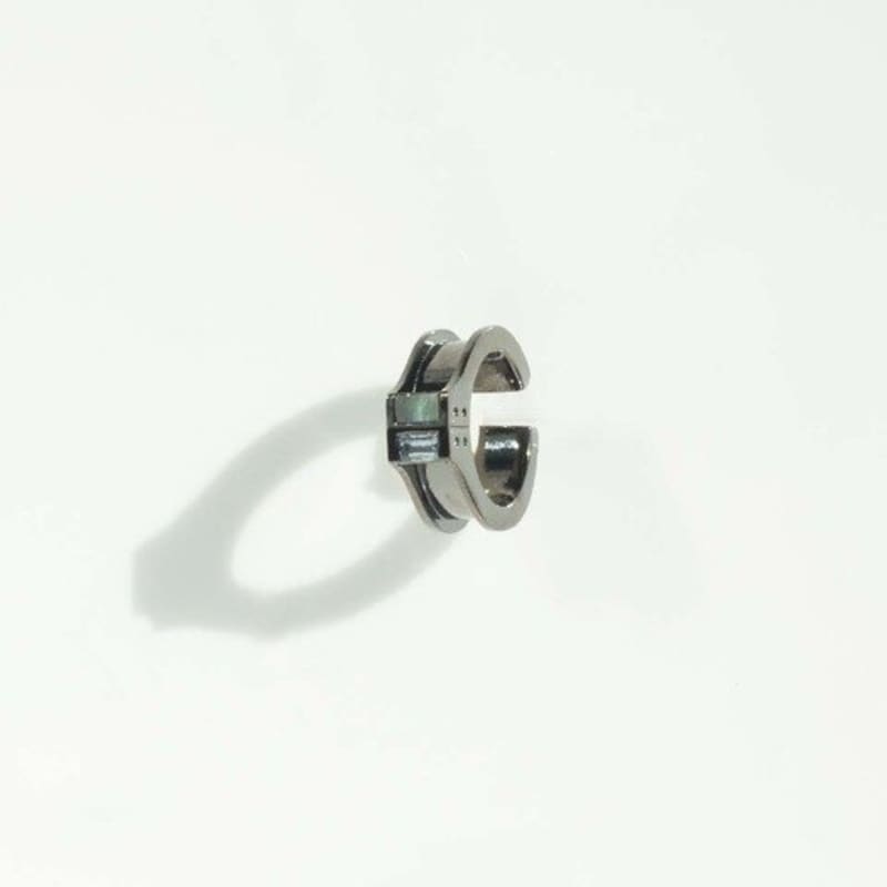 LINKY LABORATORY náušnice na ucho s H profilem