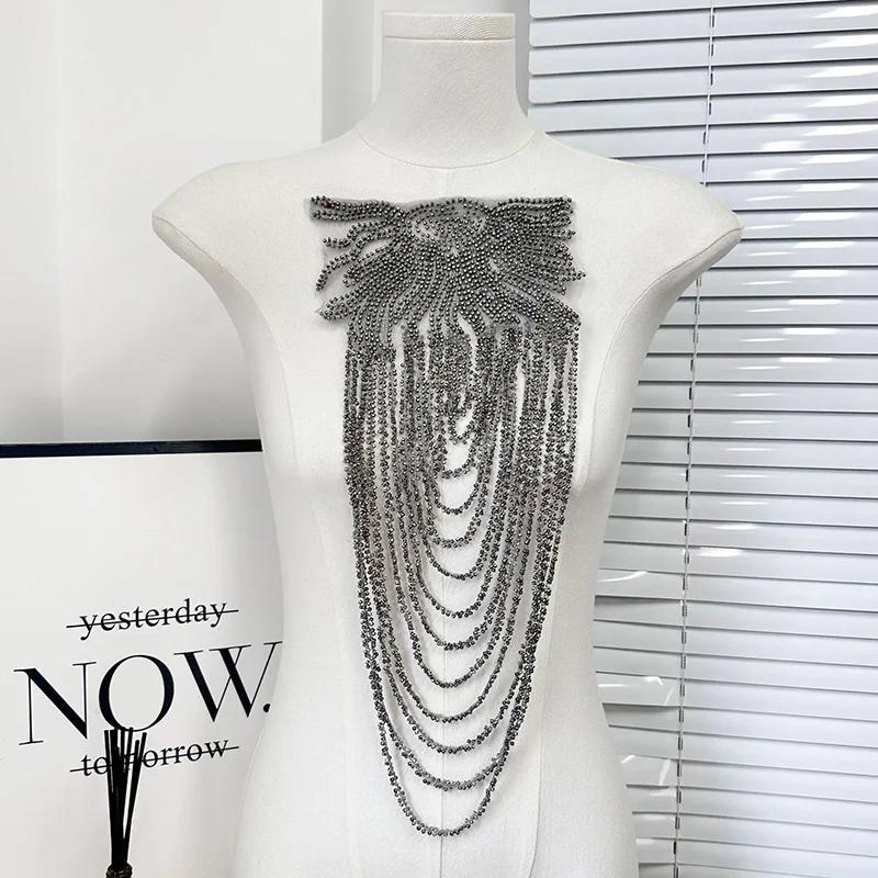 

Кисточка Цепь Наплечные украшения Свадебное платье Пайетки Аксессуары Тканевая нашивка Погоны Значок Одежда Наплечные аксессуары