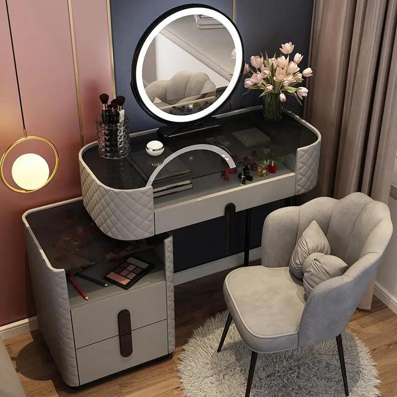 Vanity Masası Modern Şifonyer Masası LED Aynalar Ev Yatak Odası Tuvalet Masası Yoğunluk Tahtası Aynalı Makyaj Masası Mobilya