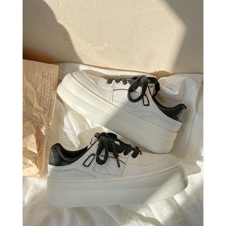 

Туфли белые с круглым носком и толстой подошвой, женские, новые, легкие, дышащие, студенческие, с внутренней юбкой, обувь для досок 40 чёрный