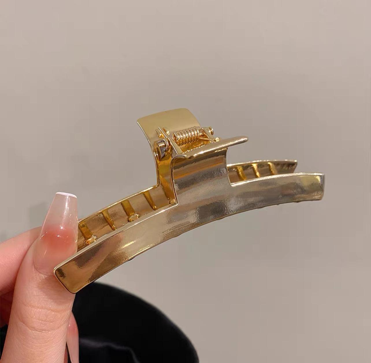 

Японская и корейская острая модная металлическая заколка для волос: Зажим-акула для ленивой холодной прически пучок