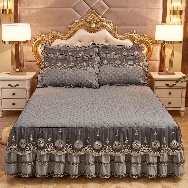 

Приятная для кожи матовая юбка-кровать, толстое стеганое кружевное покрывало, доступный роскошный стиль, нескользящий матрас, защитный чехол, постельные принадлежности 1.5*2.0m 3pcs