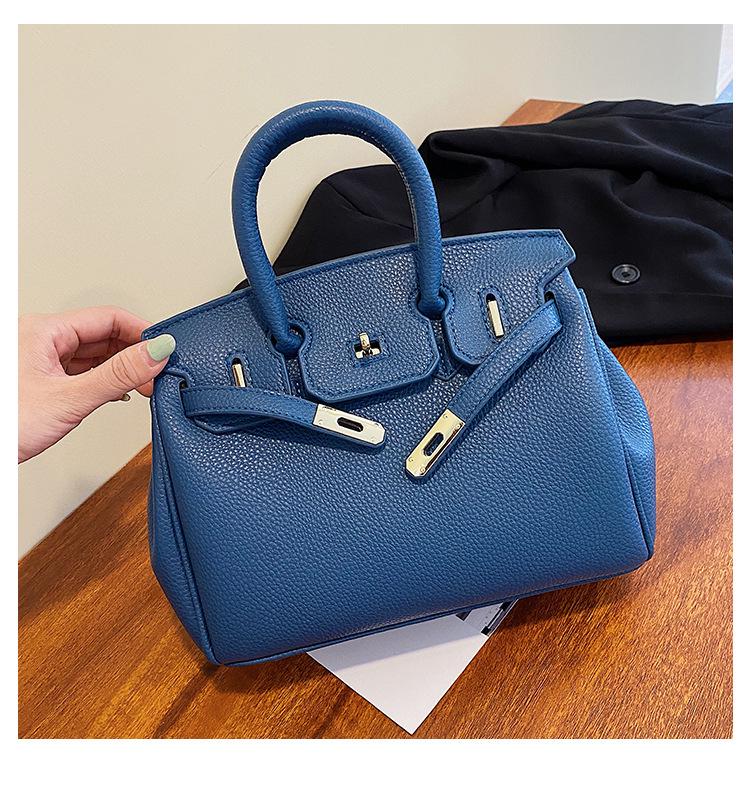 Large Kelly Bag: Retro European-American Light Luxury Women's Crossbody Handbag