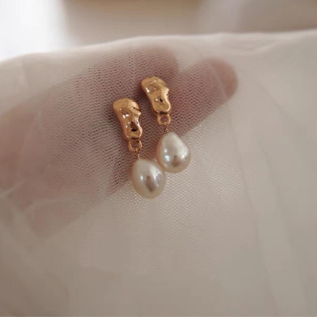 Natural real freshwater pearl baroque earrings women's ins niche 11K gold-wrapped retro light luxury pendant temperament earrings