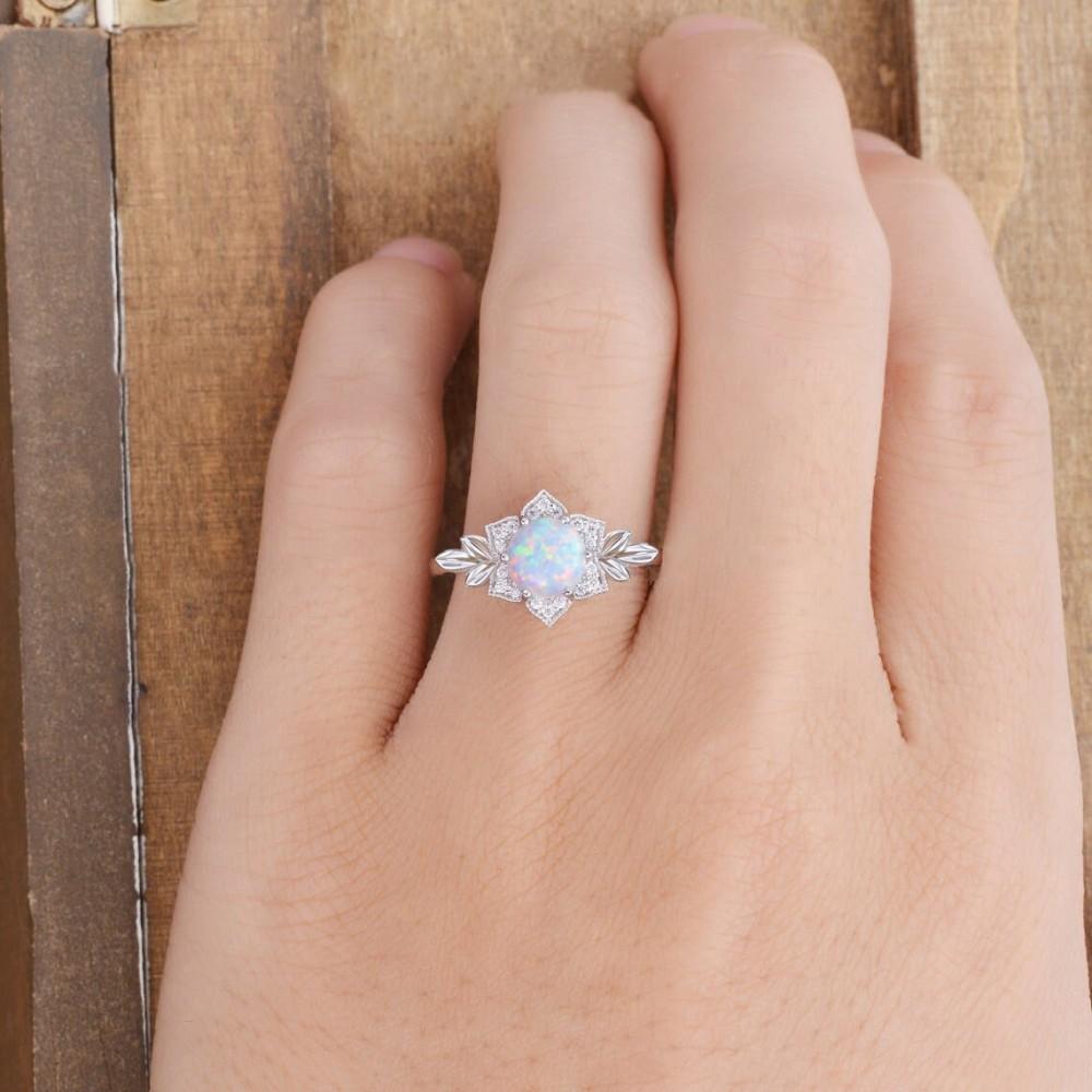 Palladium White K Round White Aobao Flower Leaf Edge Ring