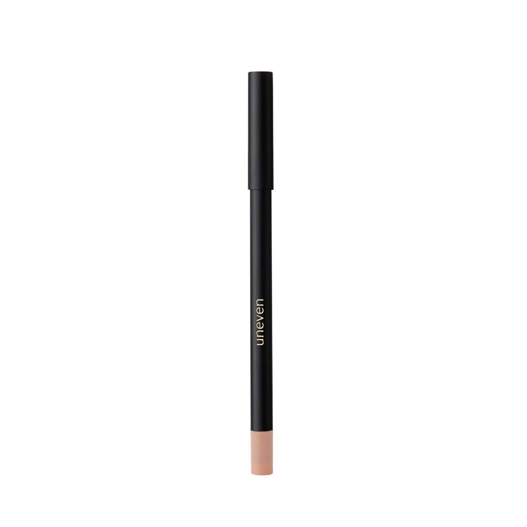 Eyeliner doux à la couleur irrégulière
