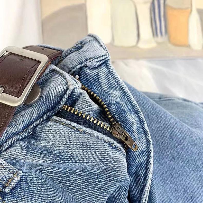 Women's High-Waisted Velvet-Lined Jeans: Loose, Slimming, Straight-Leg Harem Pants for Autumn/Winter, Korean Style, Nine-Tenths Length.