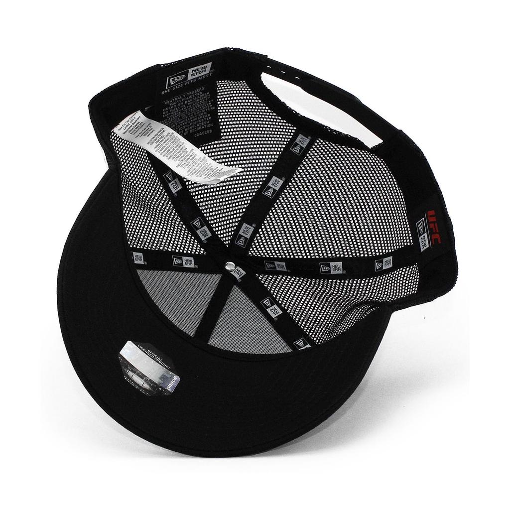 New Era Șapcă tip Trucker UFC cu plasă, într-o colaborare cu organizația de arte marțiale mixte. Mărime reglabilă pentru bărbați și Snapback E-FRAME Negru, UFC.