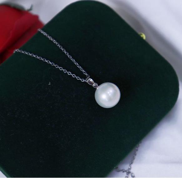 Versatile S925 Silver Pendant Necklace with Natural Freshwater Pearls - Exquisite Clavicle Chain Jewelry Gift for Women