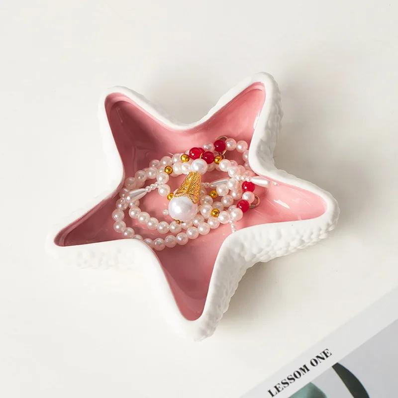 White Ceramic Starfish Shaped Trinket Tray Unique 3D Ashtray Home Decor Display for Jewelry Snacks Living Room Decoration