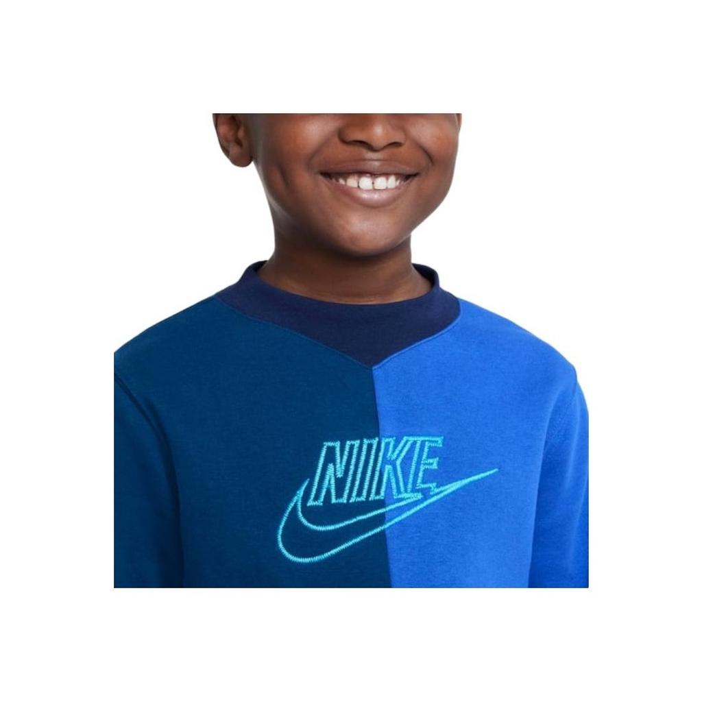 Nike Genser for barn med fargeblokk, brodert logo, rund hals og lange ermer. Barnegenser Blå DQ8819-411