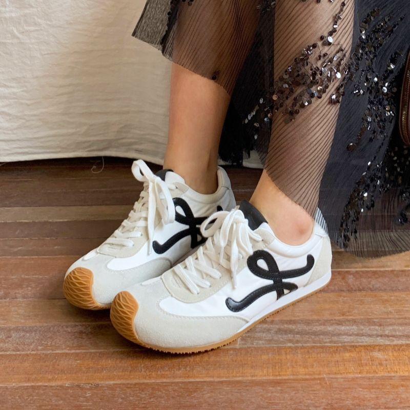 2025 fashion versatile new spring women's shoes ugly cute asymmetrical big toe niche casual style Forrest Gump training shoes women