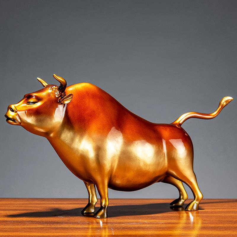 Simulation Animal Sculpture Brass Ornaments Golden Ox Cattle Bull Resin Sculpture Copper Figurines Home Decoration Accessories