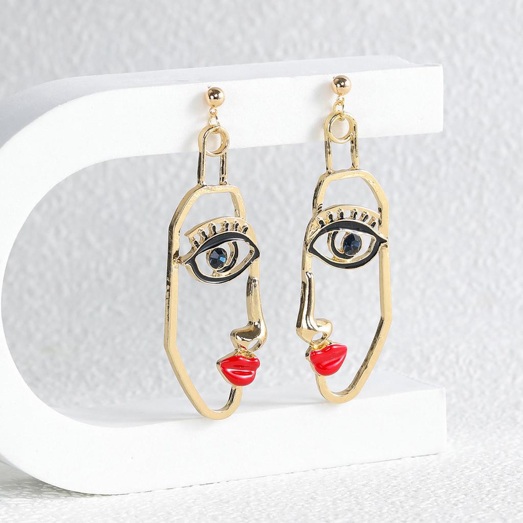 Fashionable Creative Alloy Geometric Earrings Minimalist Chic Gold Face Studs