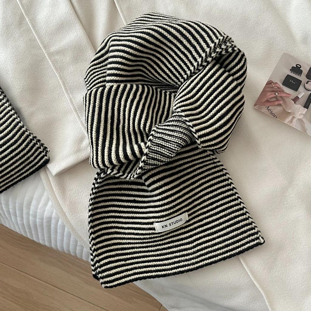 Black and white striped season classic retro basic knitted scarf fashionable versatile warm neck protection wool scarf