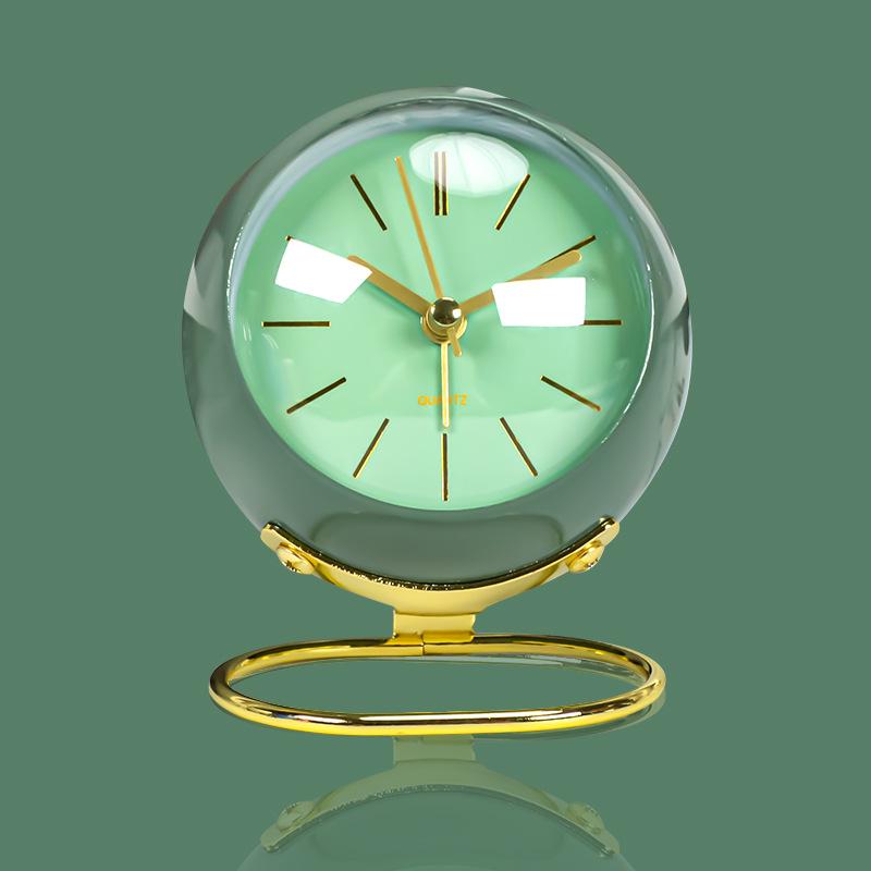 

European Silent Luminous Quartz Clock for Children – Creative Metal Design for Living Room, Bedroom, Students; Simple Electronic Alarm Clock. зелений