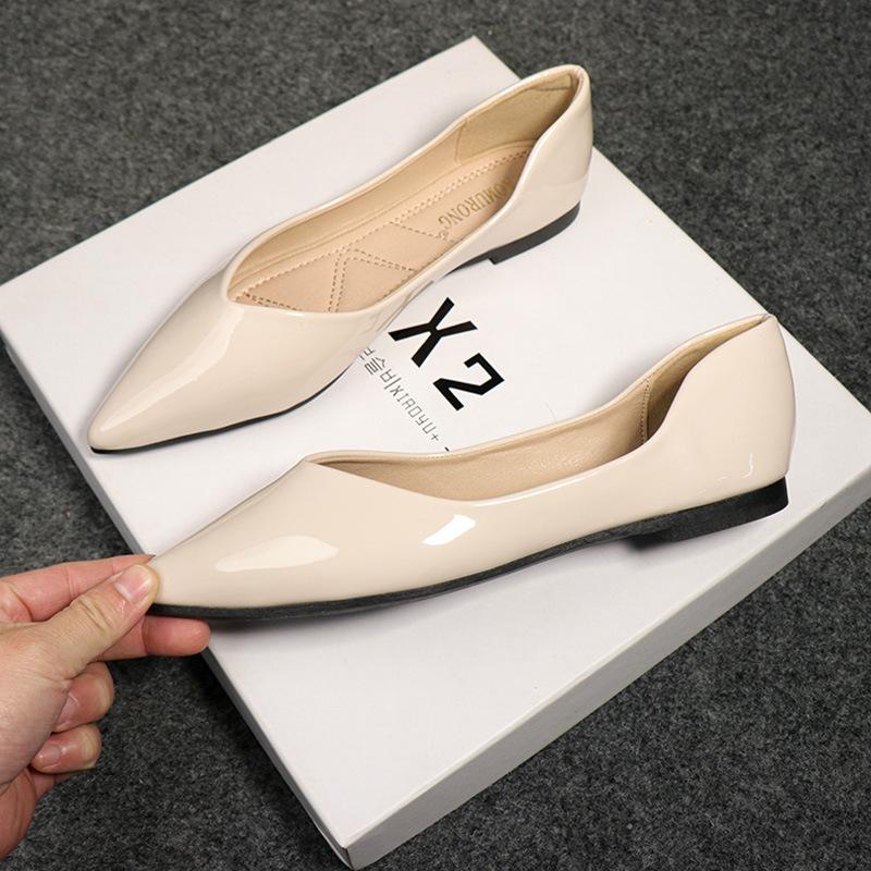 Fashion Large Size Flat Shoes for Women Spring Autumn New Fashion Rhinestone Shallow Mouth Boat Shoes Comfortable Pointed Luxury Shoes