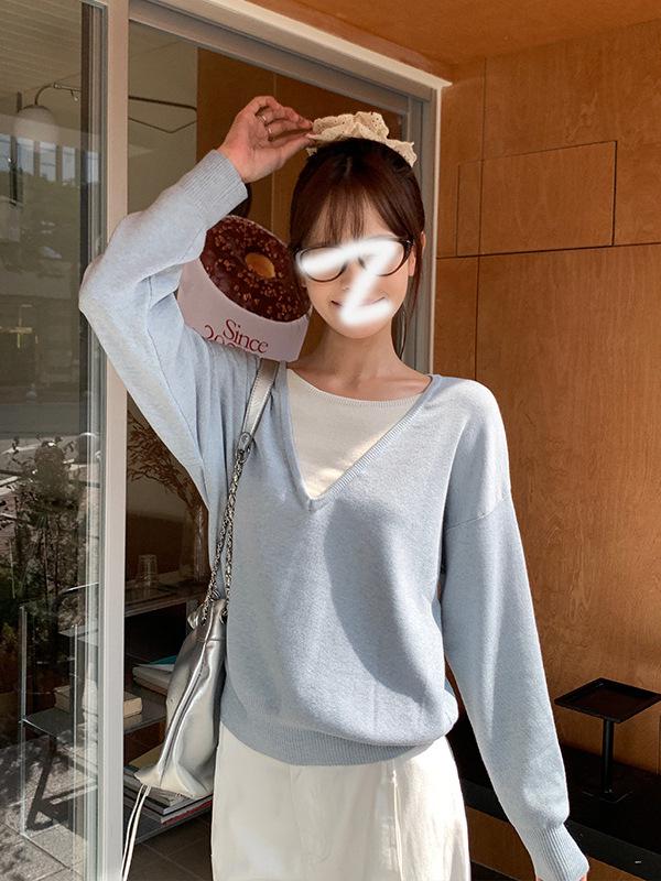 Women's Navy Blue Two-Piece Style Knit Sweater: Autumn/Winter, Loose Fit, Long-Sleeved, Korean-Inspired.