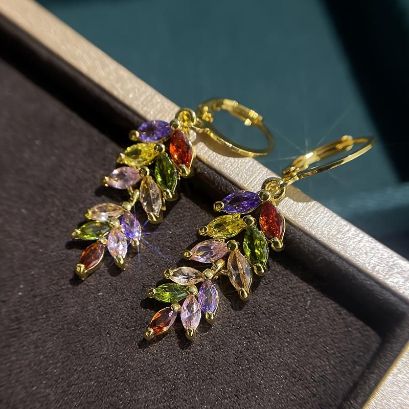 

Изысканные модные геометрические серьги с разноцветными камнями. Великолепные металлические серьги-подвески золотого цвета для помолвки и свадьбы для женщин.